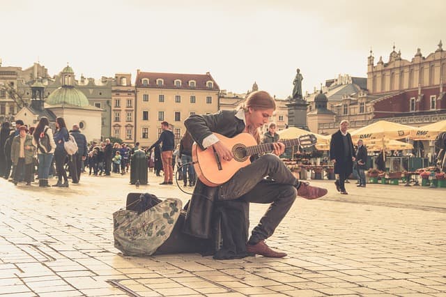 Comment mettre en valeur les artistes locaux lors de la Fête de la Musique